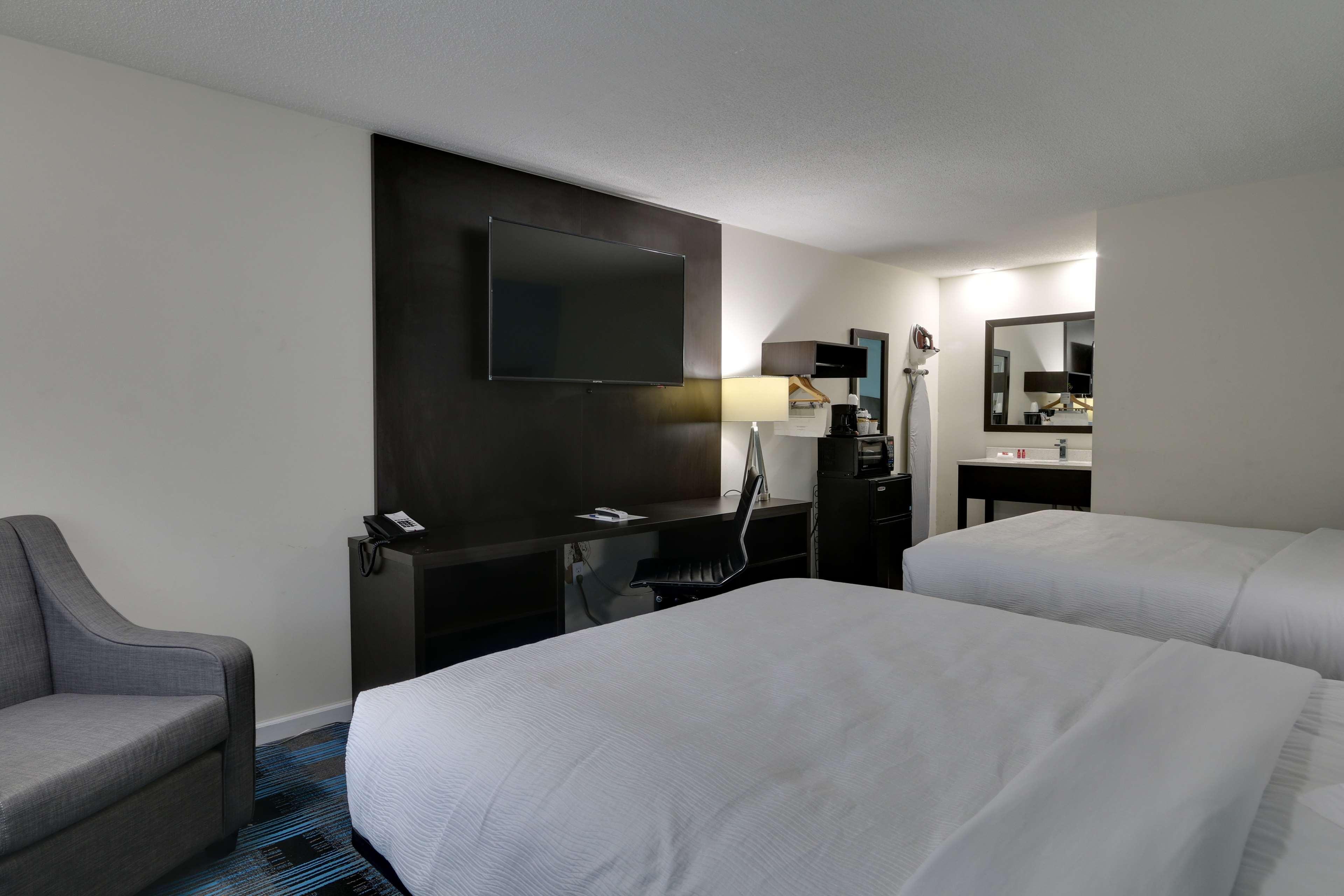 Travelodge By Wyndham Calhoun South I-75 Exterior photo