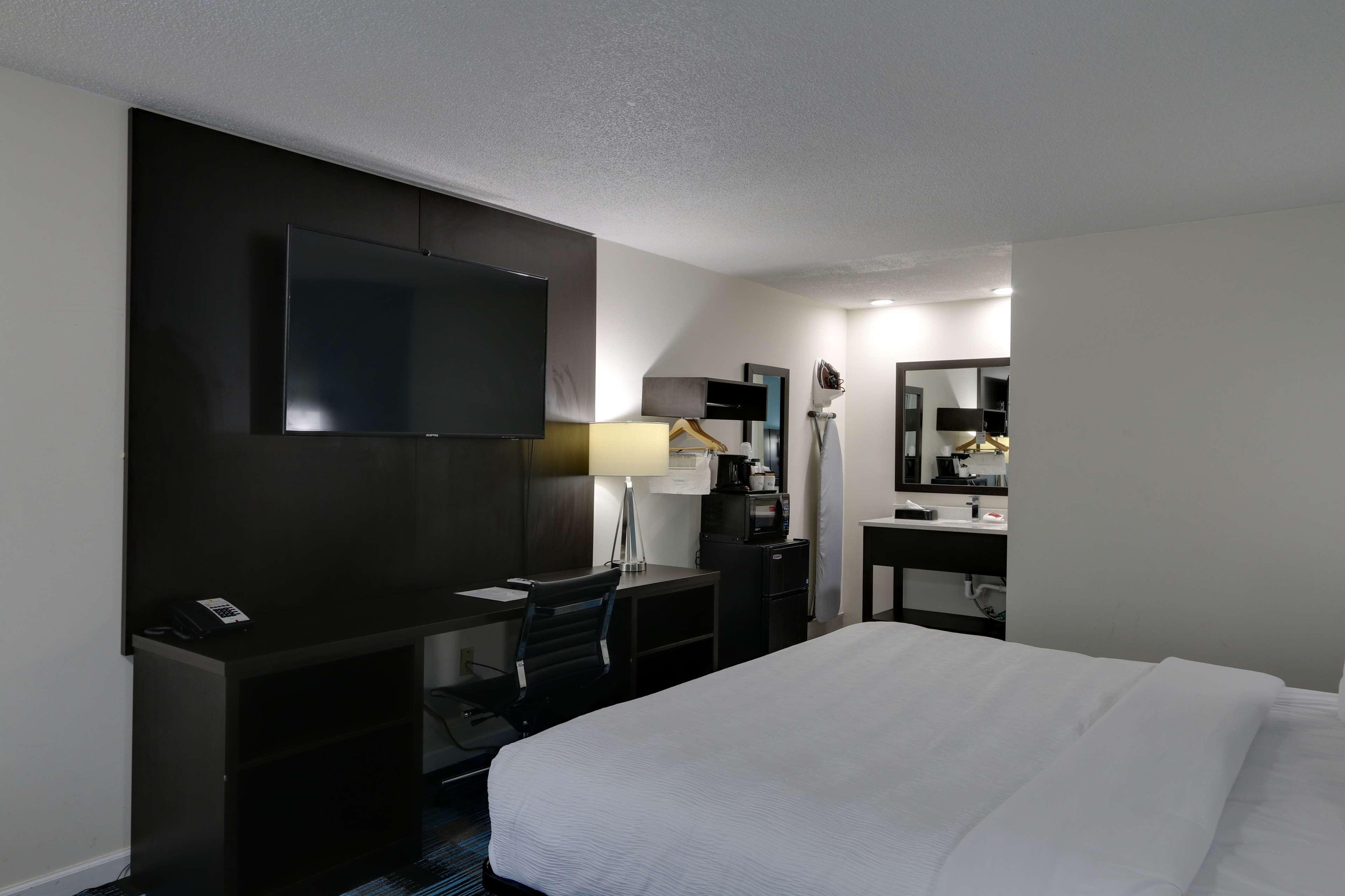 Travelodge By Wyndham Calhoun South I-75 Exterior photo