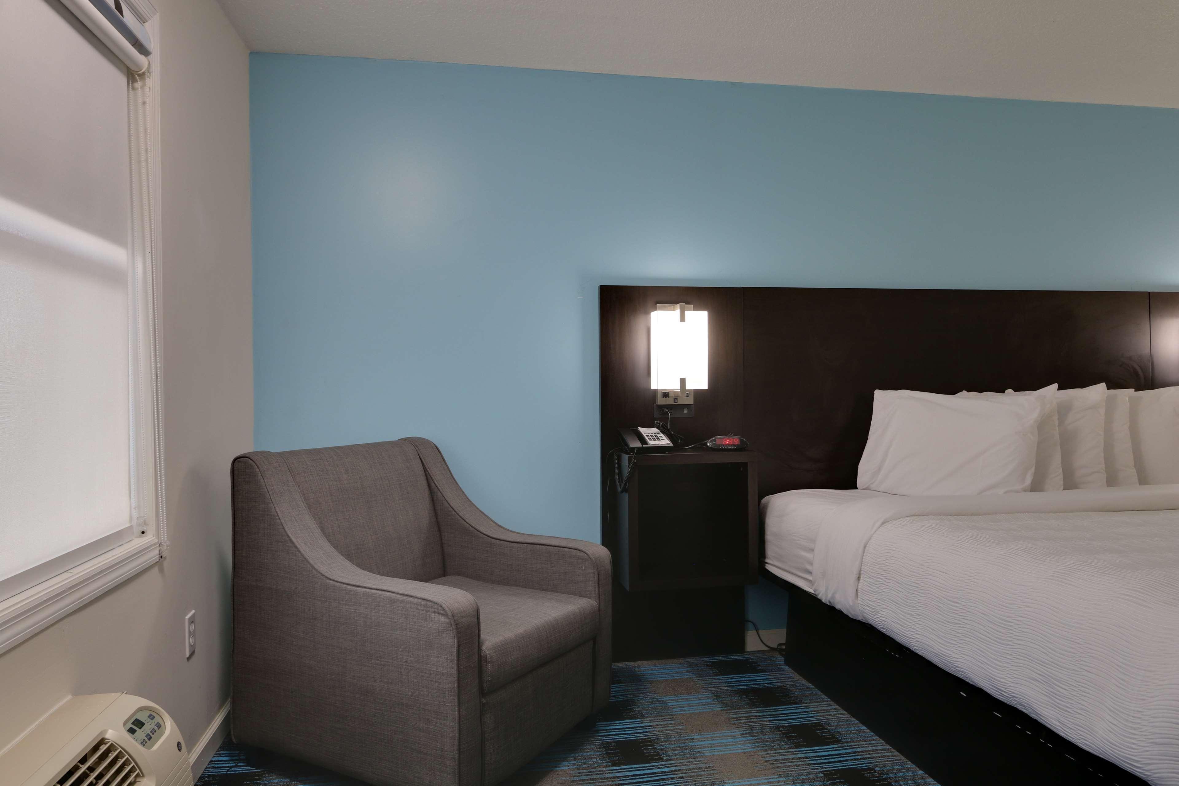 Travelodge By Wyndham Calhoun South I-75 Exterior photo